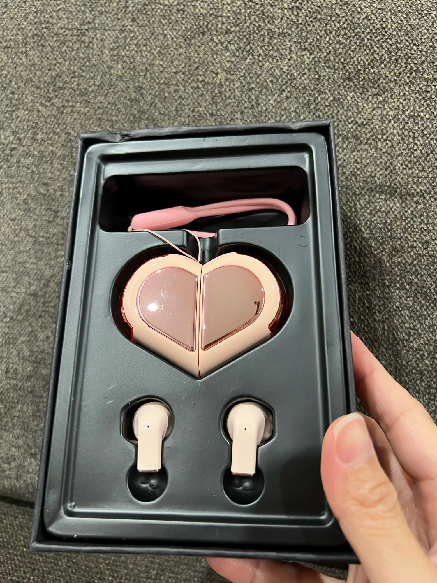 Heart-shaped Rotatable Wireless Bluetooth Earphones Stereo Sound Headphones photo review