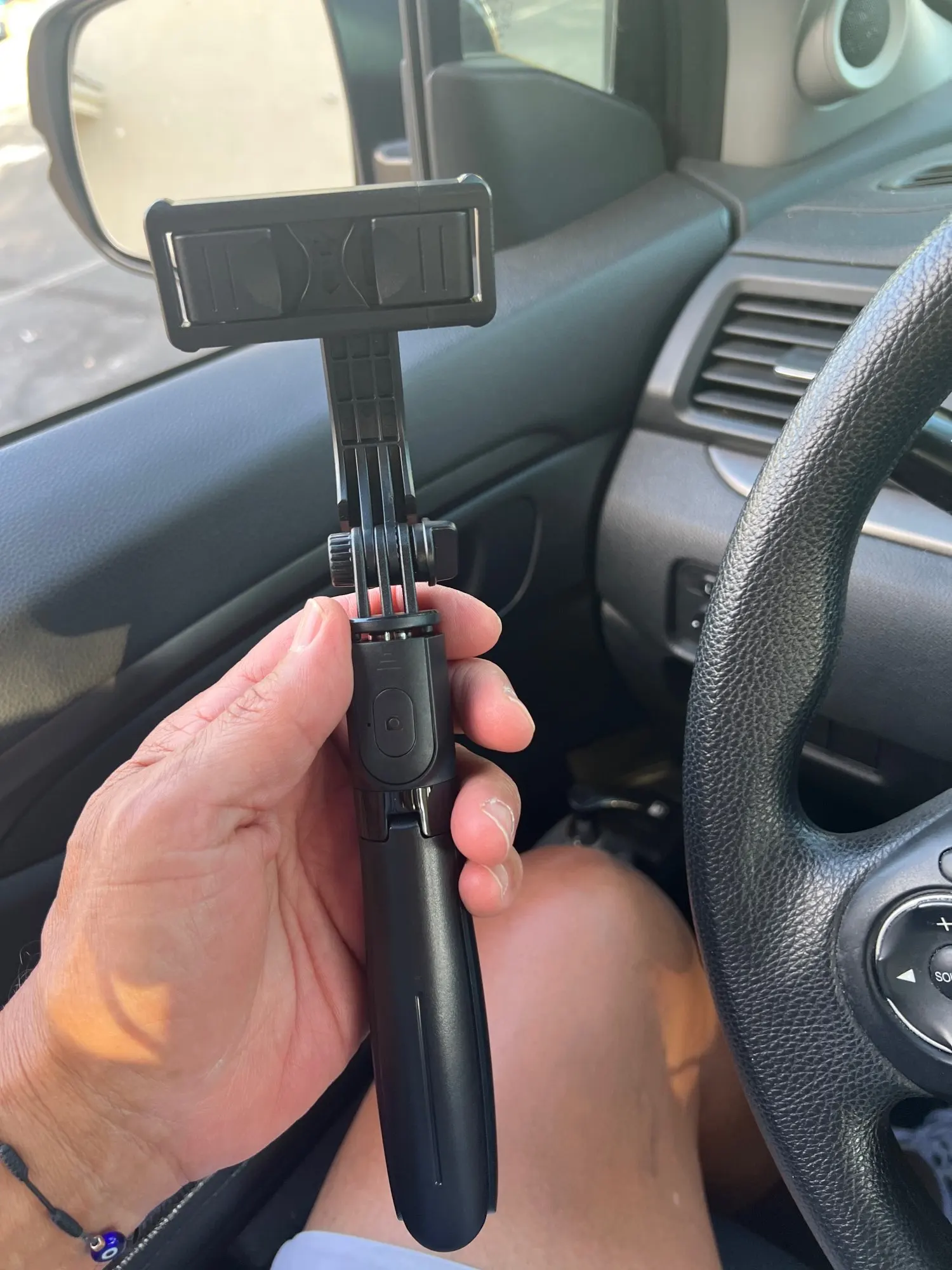 Selfie Stick Tripod for Cell Phone, Mobile Stand photo review