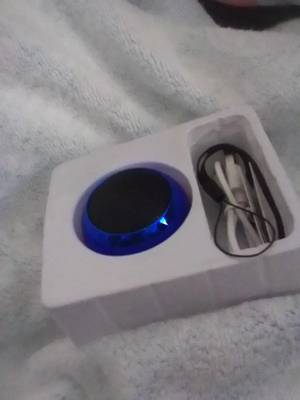 Wireless Bluetooth Speaker Portable Small Steel Gun Metal photo review