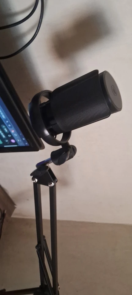 USB Condenser Microphone RGB Esports Game Call Recording photo review