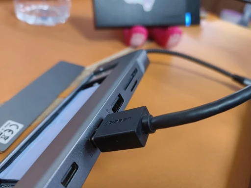 8-IN-1 USB HUB With Disk Storage Function PD100W photo review