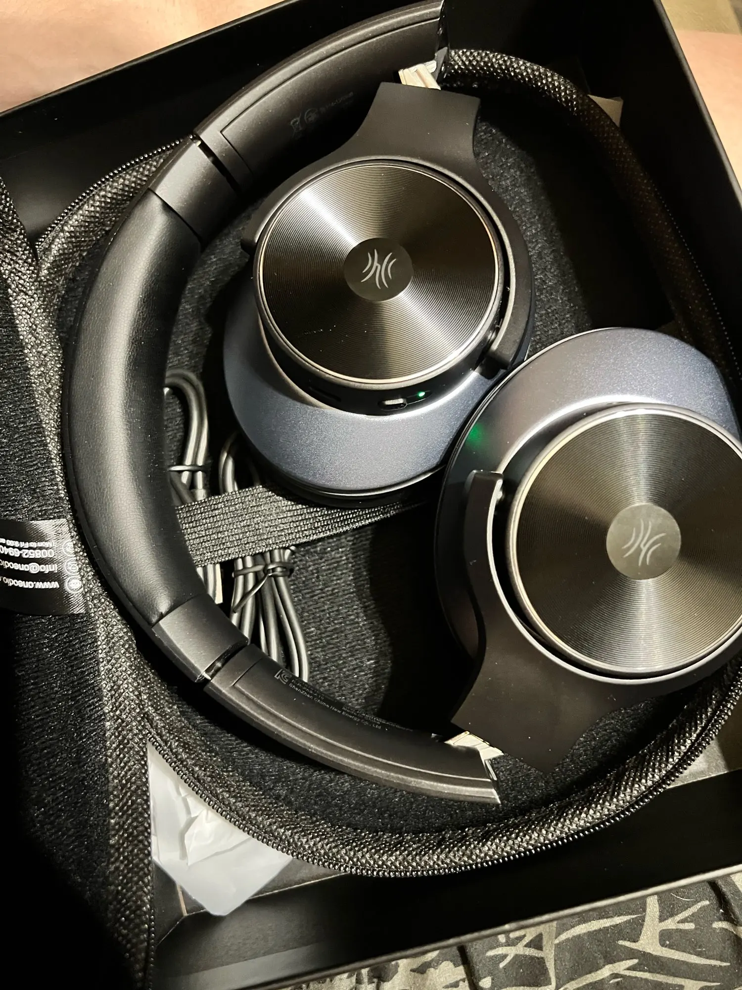 Oneodio A10 Bluetooth 5.4 Headphones Hybrid Active Noise photo review