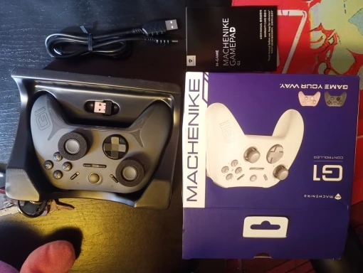 MACHENIKE G1 Wireless Gaming Controller with 1K Polling photo review