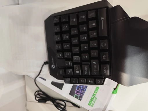35keys One Handedly Single Hand Mini Gaming Keyboard photo review