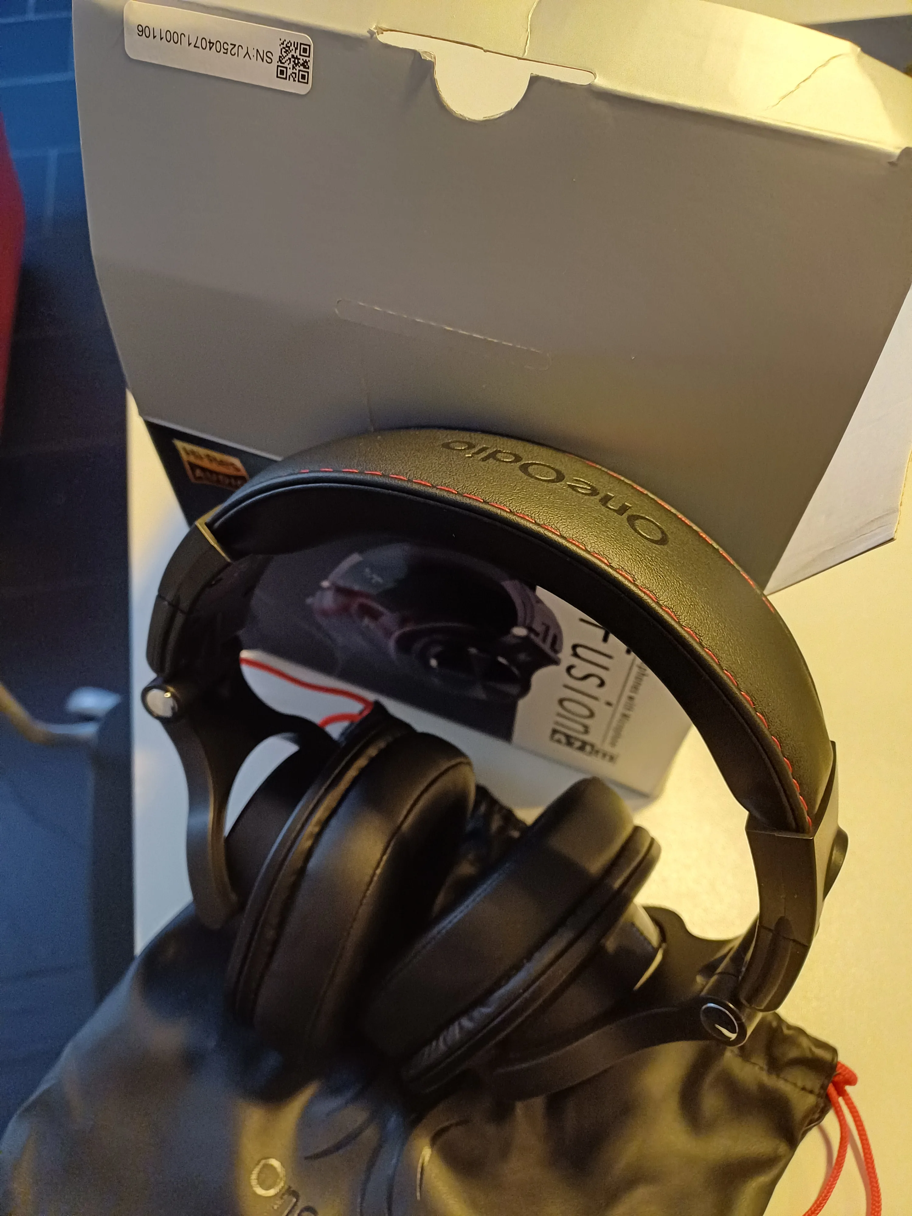 Oneodio A71 Wired Over Ear Headphone With Mic photo review