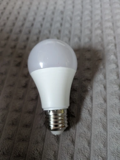 Tuya E27 Led Lamp App Control Bluetooth /WiFi photo review
