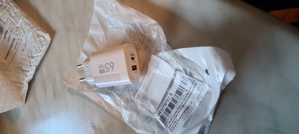 65W GaN Dual Ports Charger 2 In 1 photo review