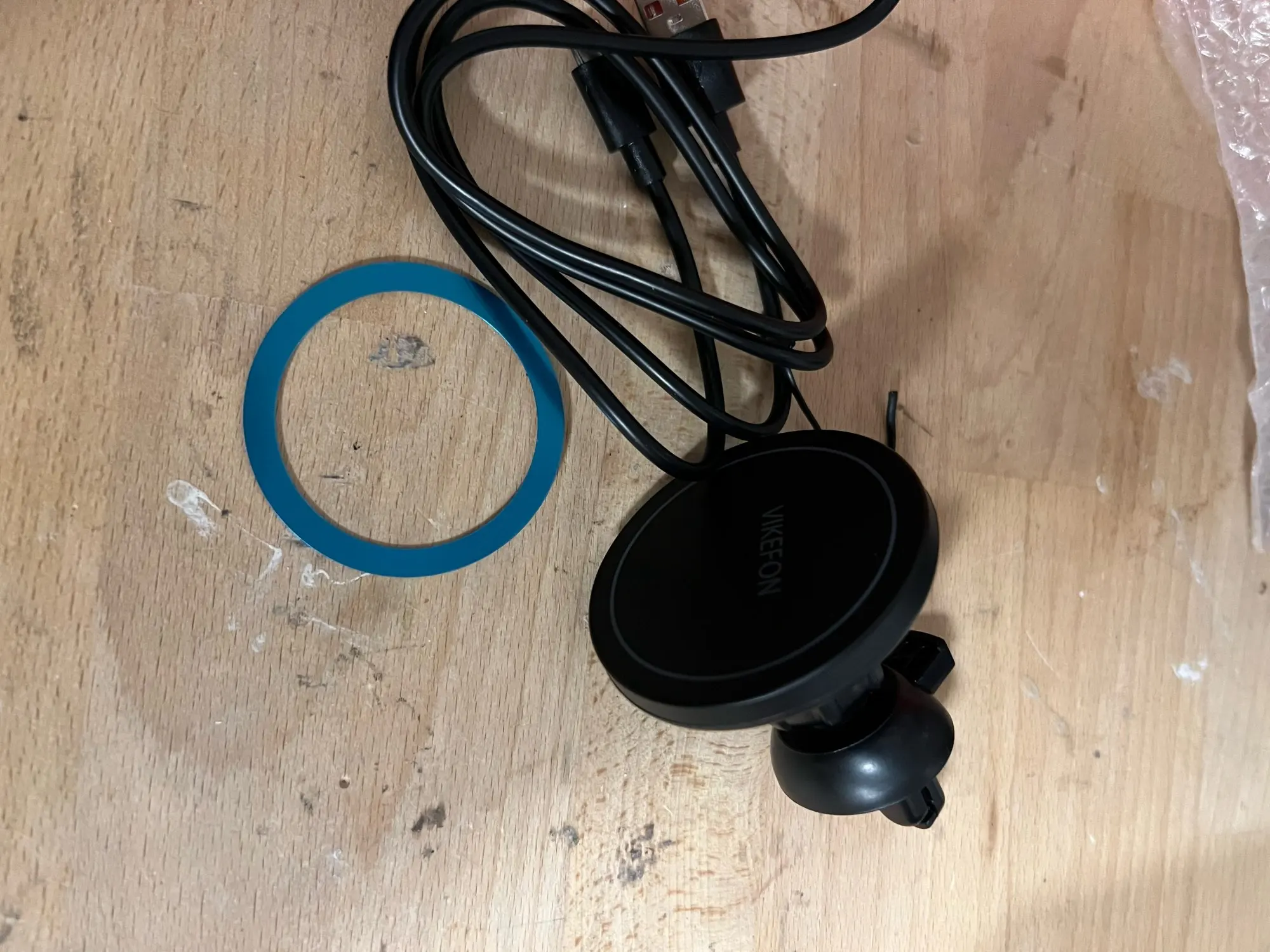 VIKEFON 30W Magnetic Car Wireless Charger For iPhone photo review
