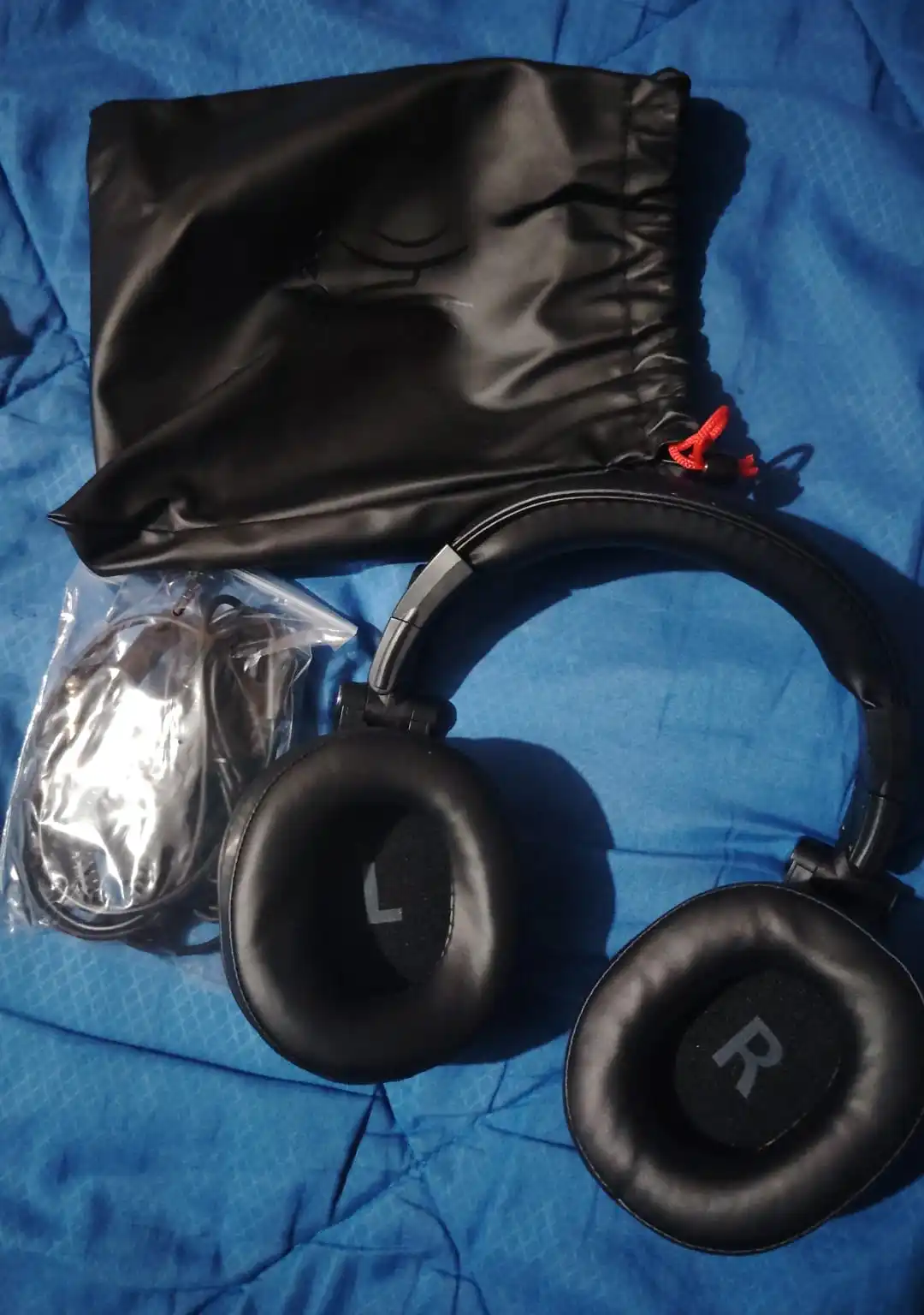 Oneodio A71 Wired Over Ear Headphone With Mic photo review