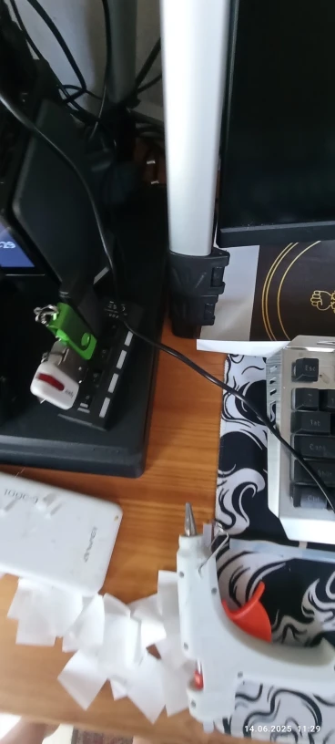 USB To 2 Ports Charger Hub Adapter 1 photo review