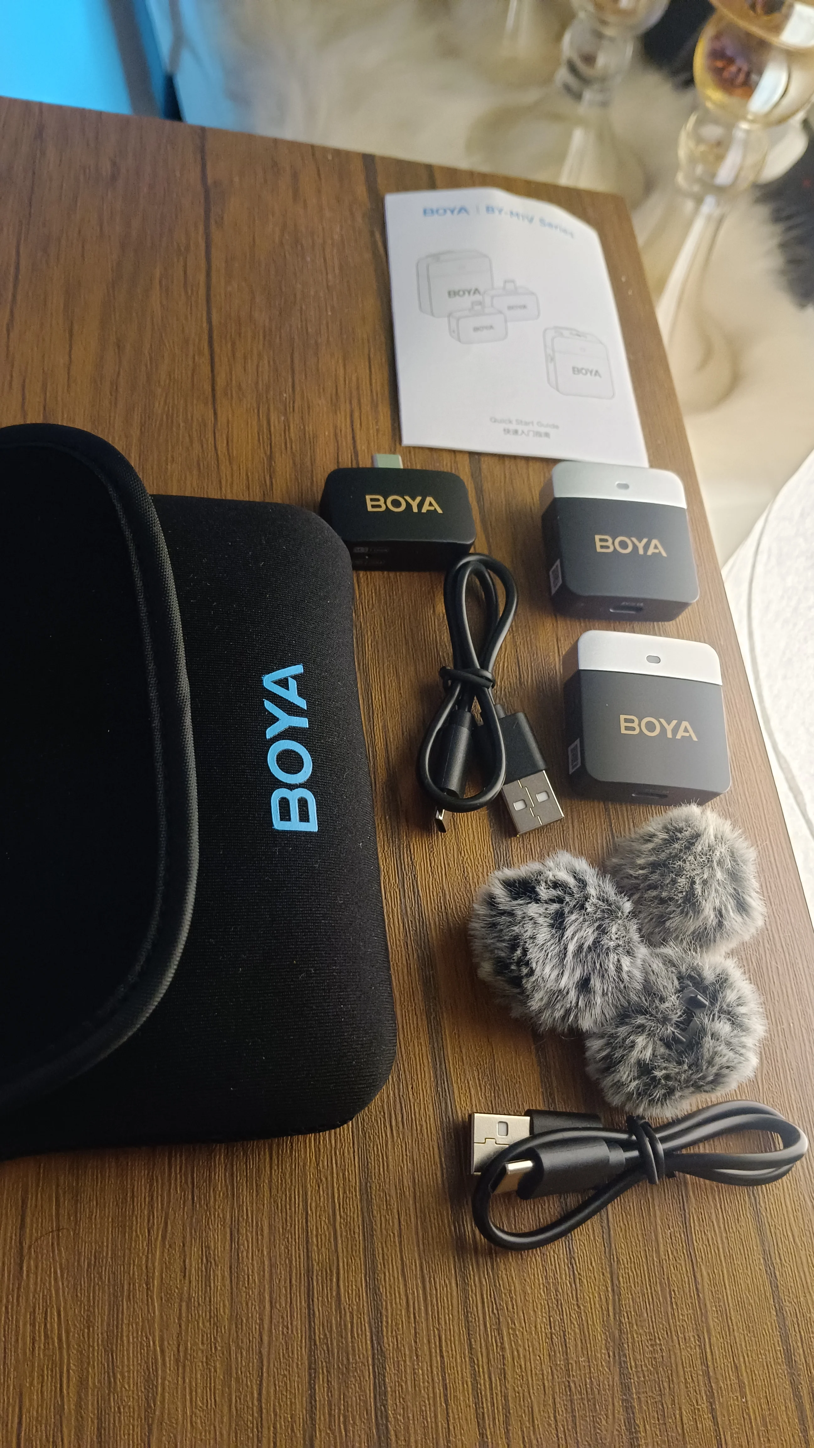 BOYA BY-M1V Wireless Lavalier Lapel Condenser Microphone for photo review