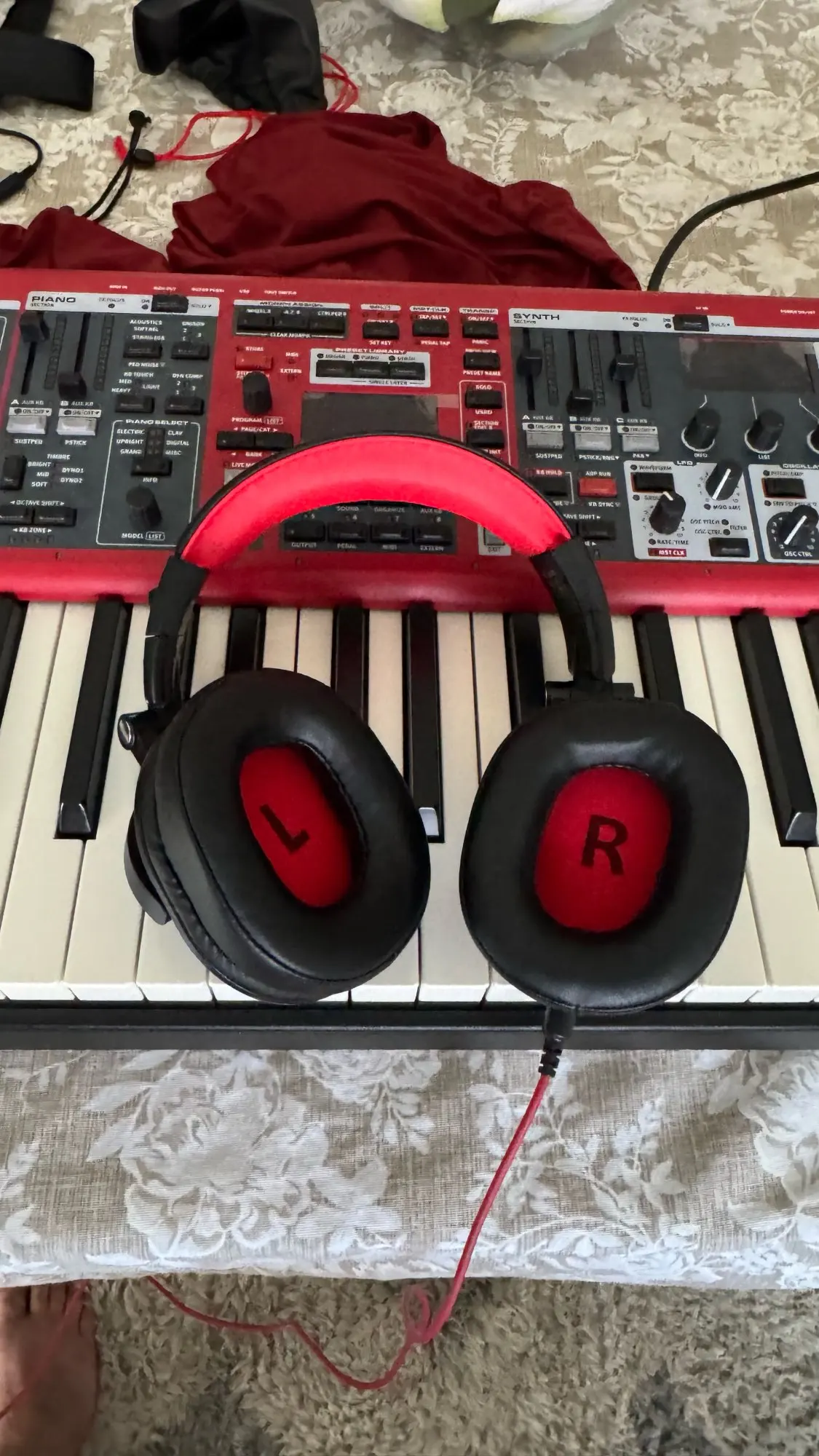 Oneodio A71 Wired Over Ear Headphone With Mic photo review