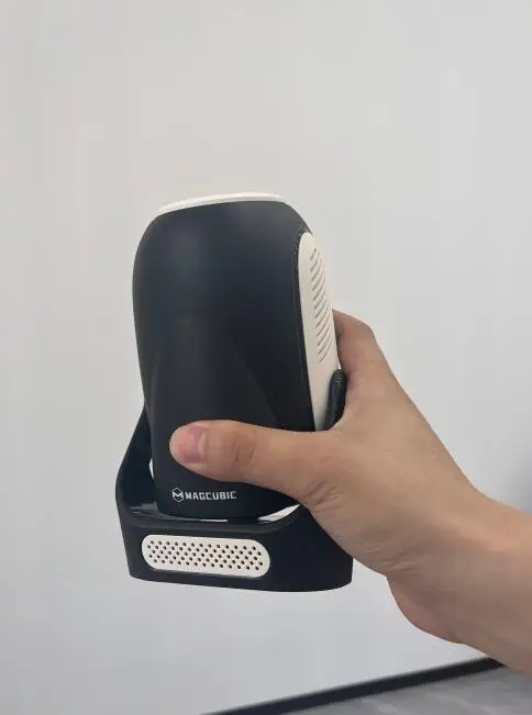 Magcubic HY300 X 4K Android 11 Projector with photo review