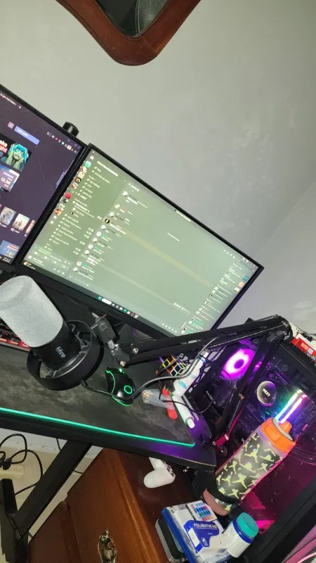 FIFINE Dynamic USB/XLR Microphone with Gain Knob/Touch-mute/Headphone Jack,Recording photo review