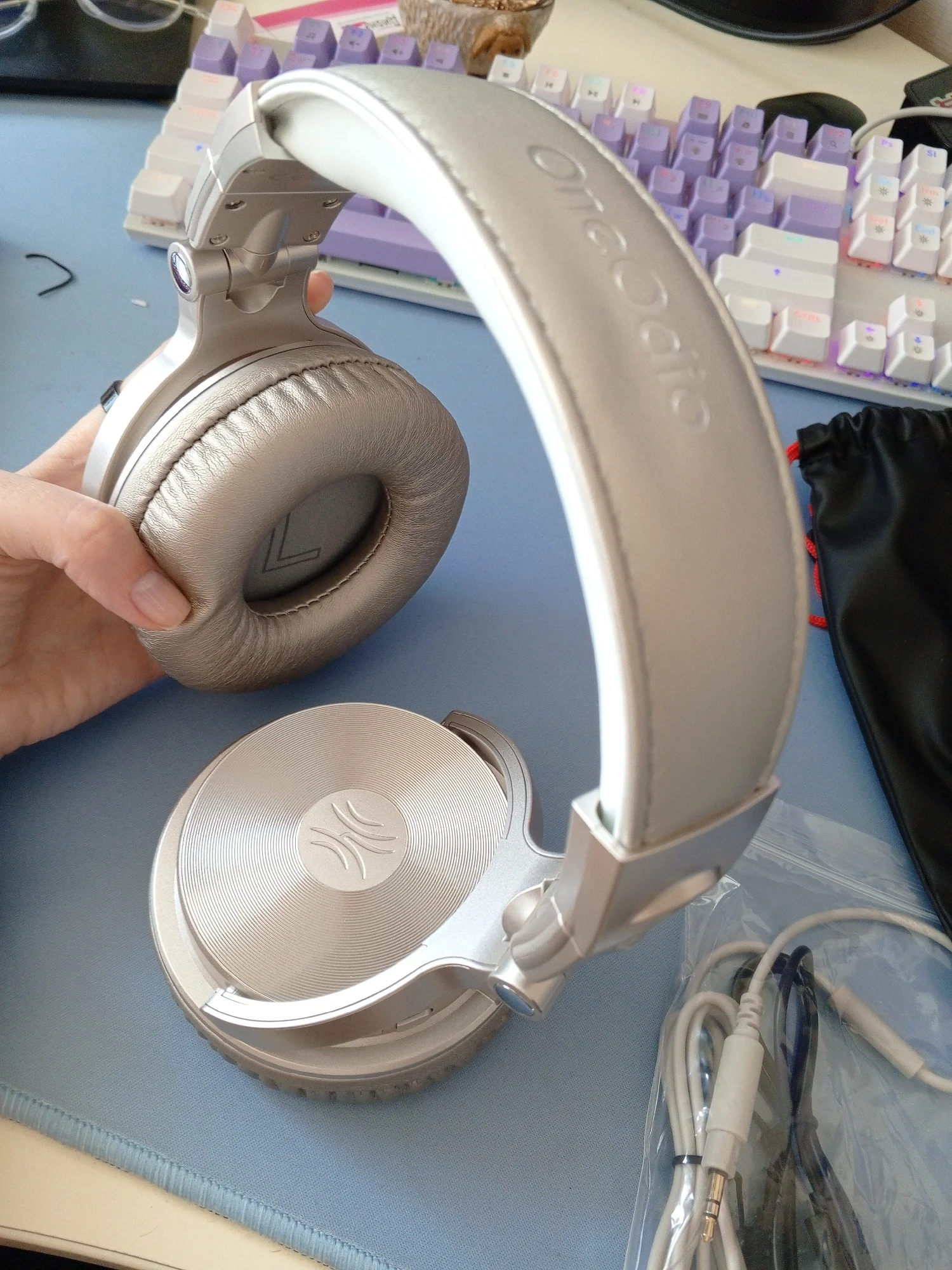 Oneodio Pro-C Bluetooth Wireless Headphones With Mic 110Hr photo review