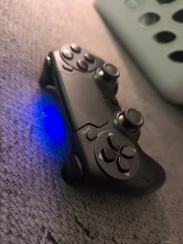 GAMINJA P48 Wireless Gamepad with Six Axis Gyroscope photo review