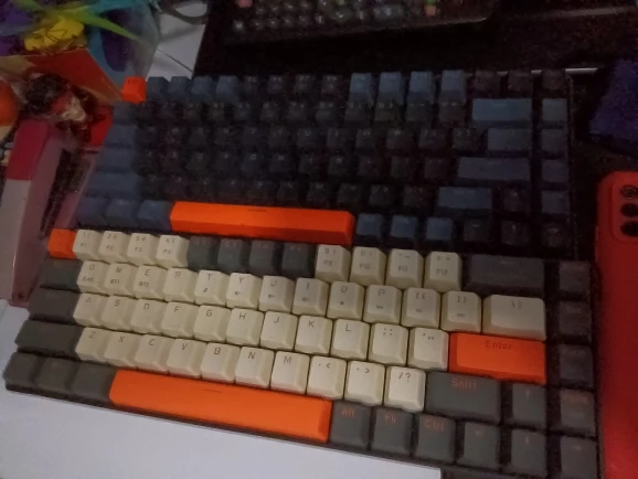 60% Wireless Mechanical Keyboard Bluetooth Dual Mode Hot-Swap photo review