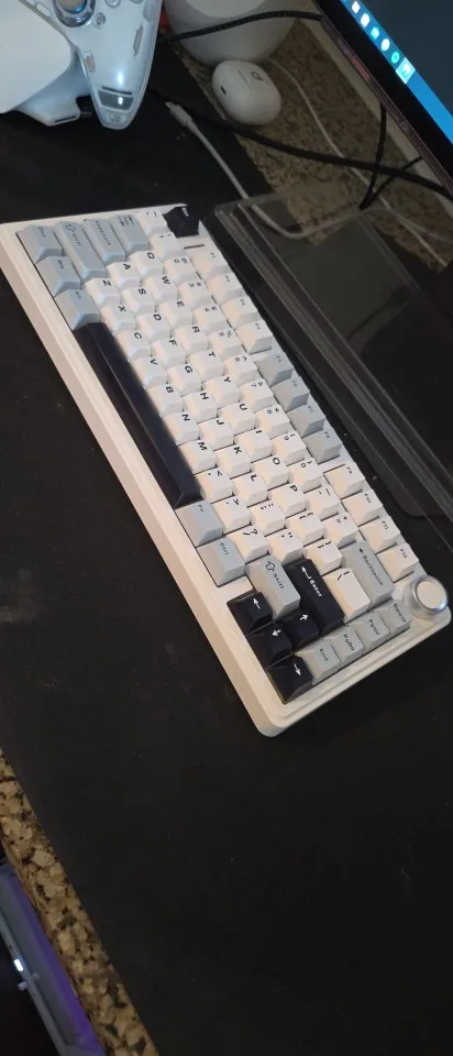 AULA F75 2.4G Wireless/Bluetooth/Wired Gaming Mechanical Keyboard RGB photo review