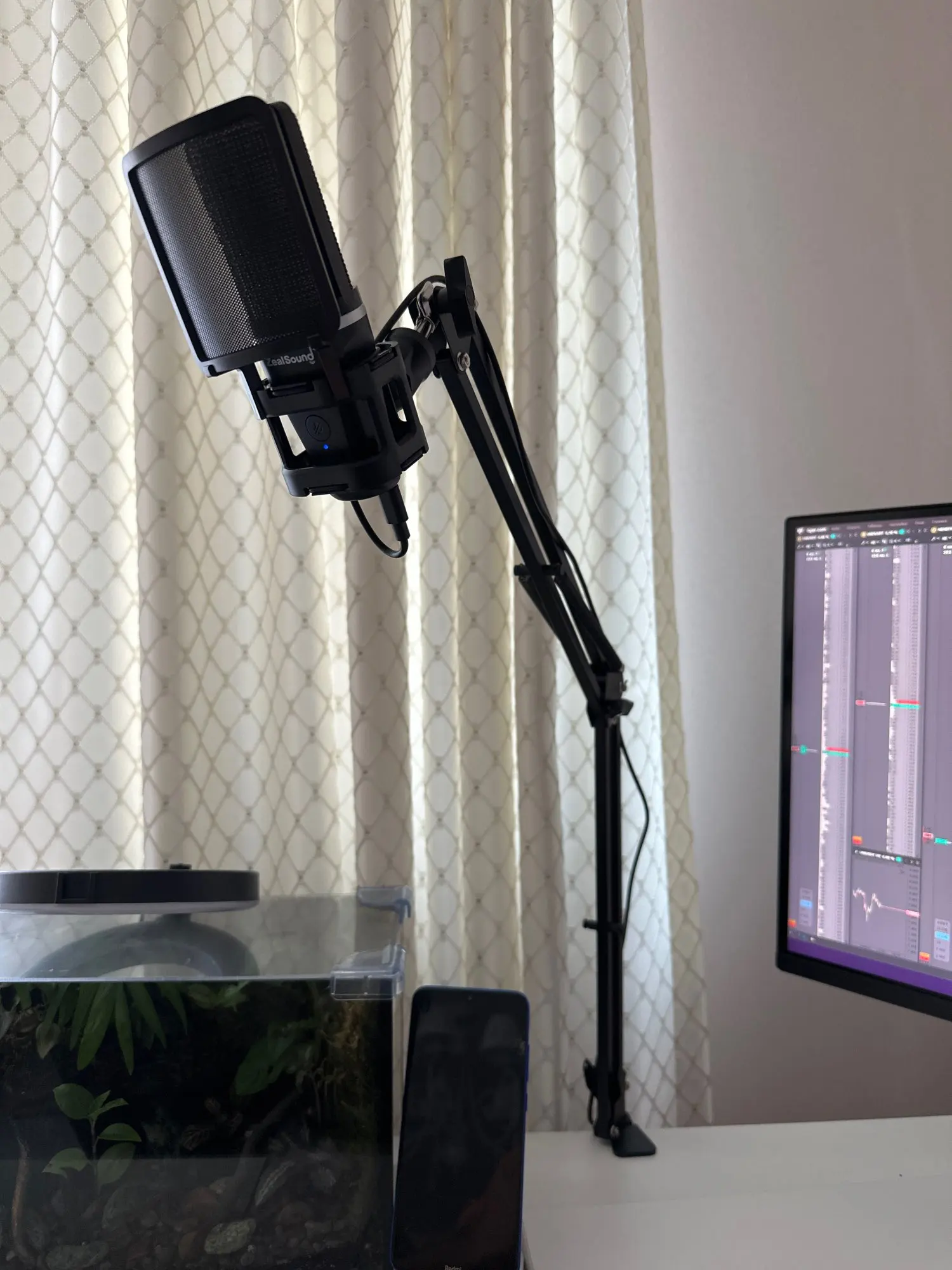 Zealsound RGB Recording Microphone With Articulated Arm/USB Condenser photo review