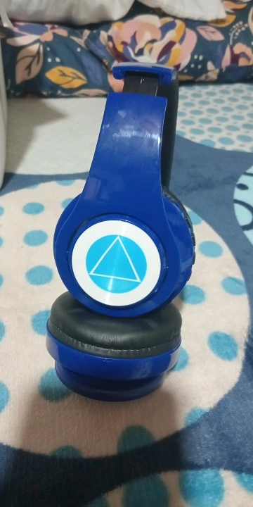 NEW Flash Light Cute Cat Ear Headphones Wireless photo review