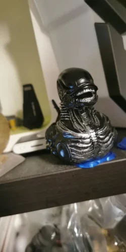 Alien Duck Resin Statue，Evil Alien Duck Ornament ，Resin photo review