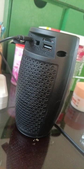 BT-1202 Portable Bluetooth Speaker - 360° Colorful LED photo review