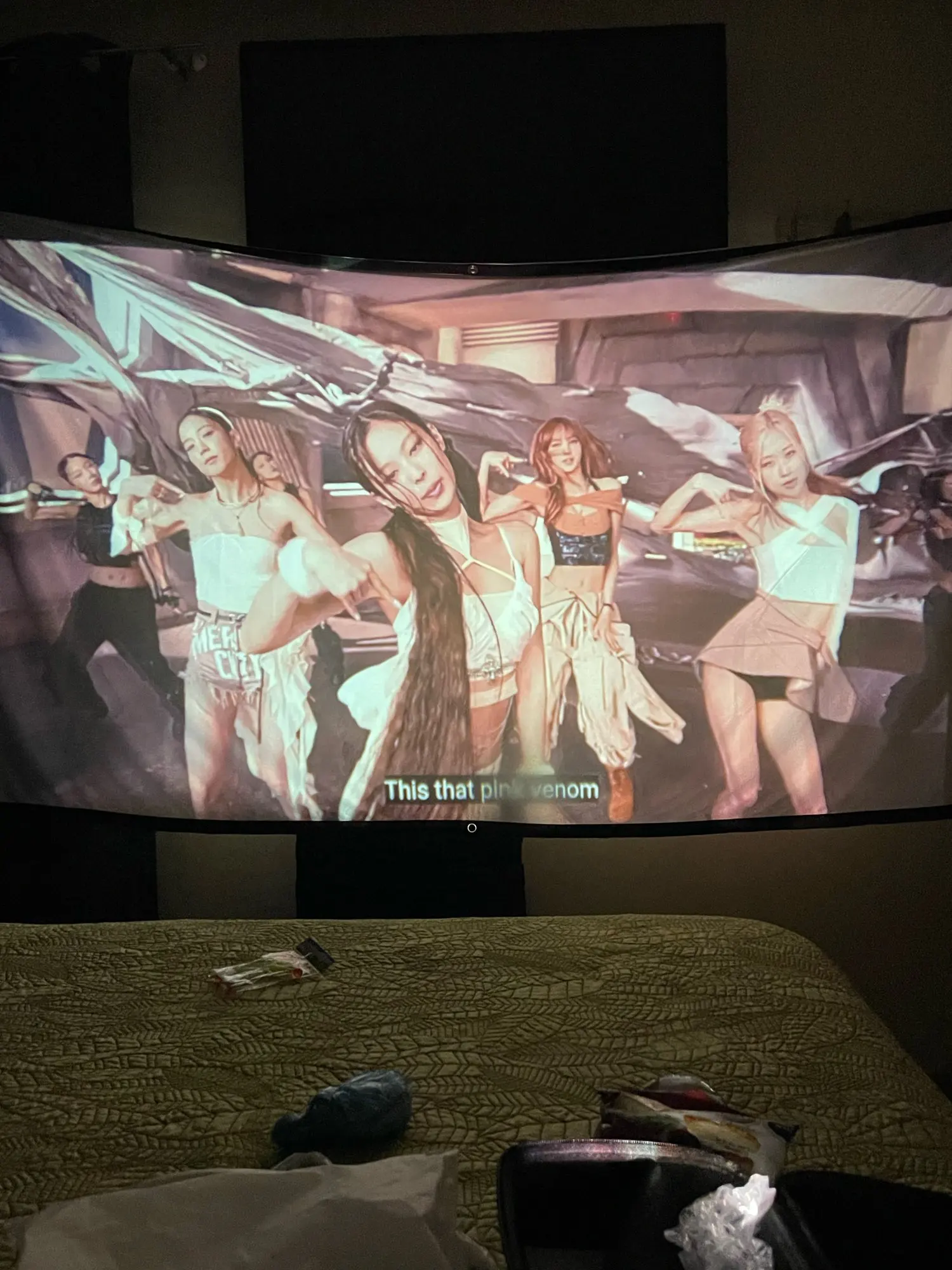 Magcubic HY300 X 4K Android 11 Projector with photo review