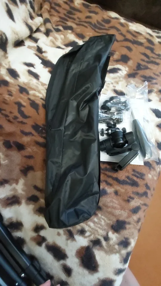 187cm/73.6in Tall Zomei Aluminum Alloy Portable Tripod for photo review