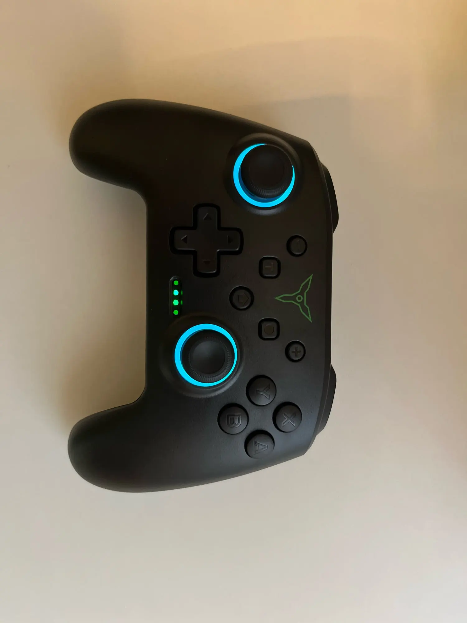 Dinofire Wireless Bluetooth RGB Controller for Nintendo Switch/Switch photo review