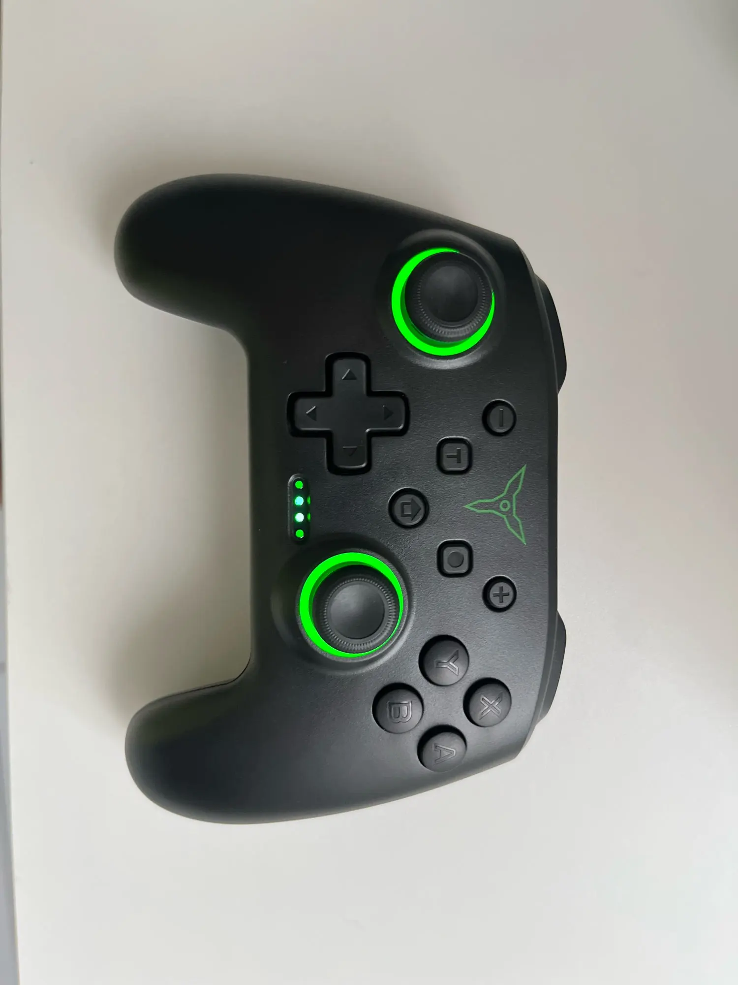 Dinofire Wireless Bluetooth RGB Controller for Nintendo Switch/Switch photo review