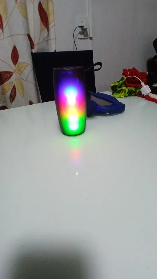 BT-1202 Portable Bluetooth Speaker - 360° Colorful LED photo review