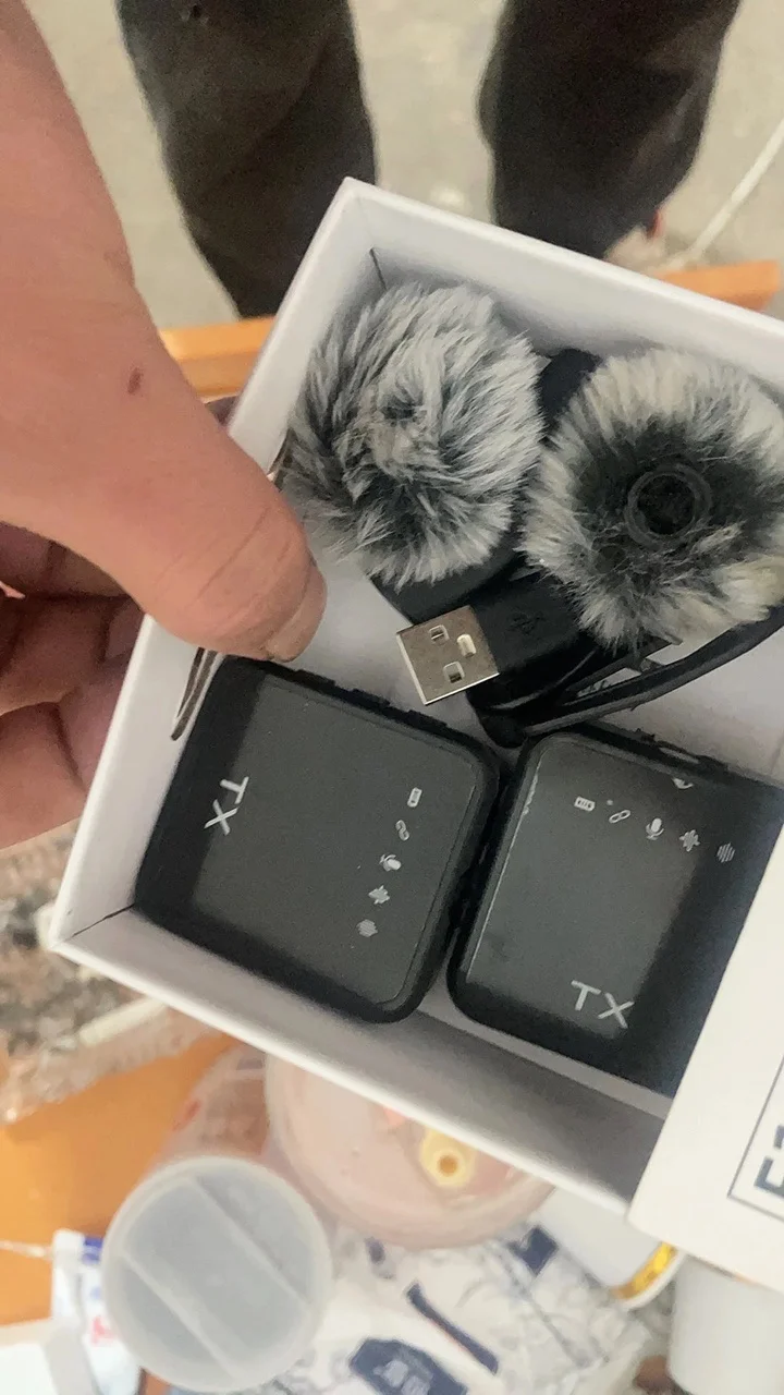 VIVO 3in1 Wireless Lavalier Microphone for Camera iPhone photo review