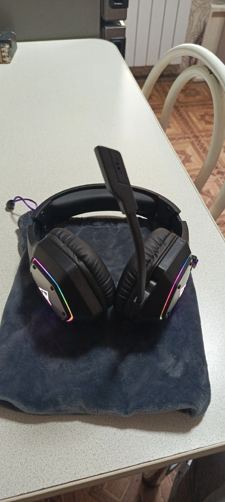 EKSA 2.4GHz Wireless Headphones E1000 WT 7.1 Surround photo review