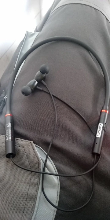 100% Original Lenovo HE05X Bluetooth 5.0 Earphones Waterproof photo review