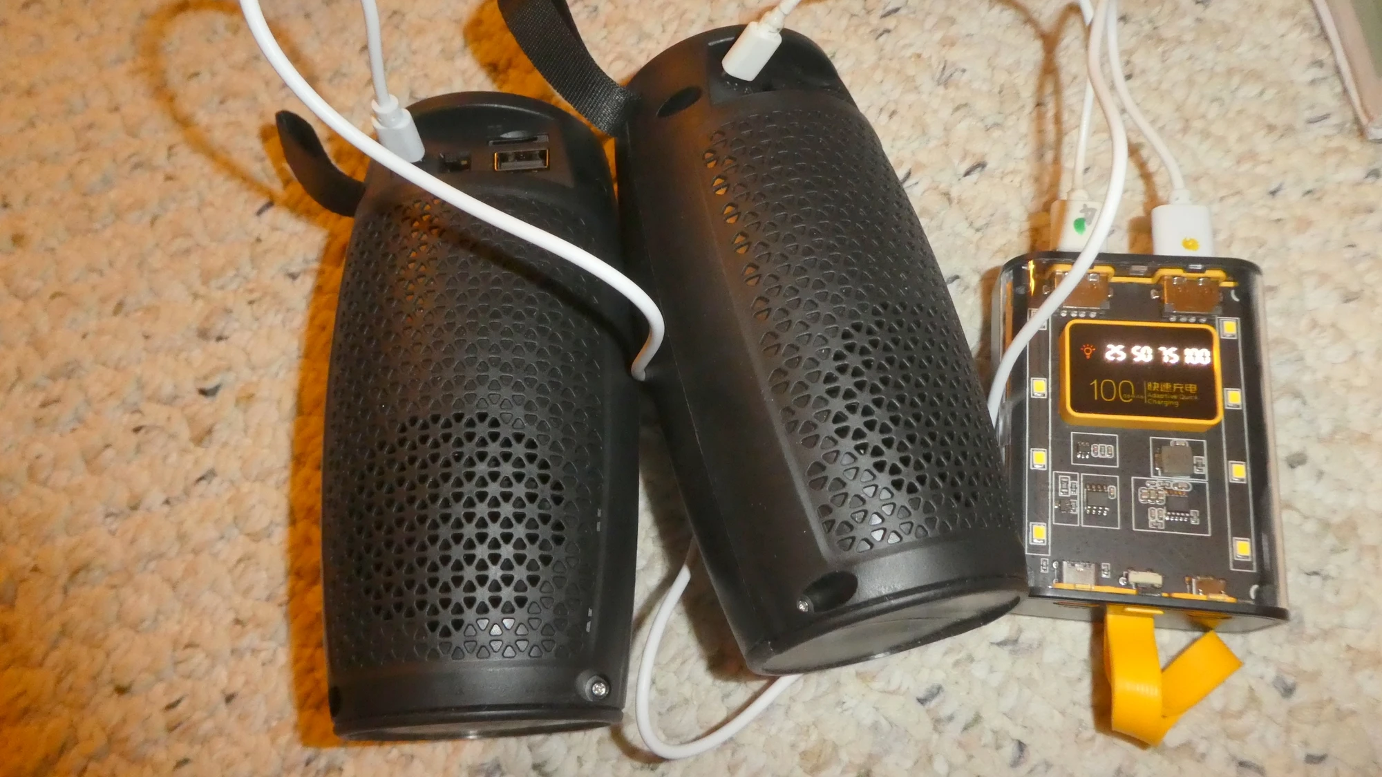BT-1202 Portable Bluetooth Speaker - 360° Colorful LED photo review