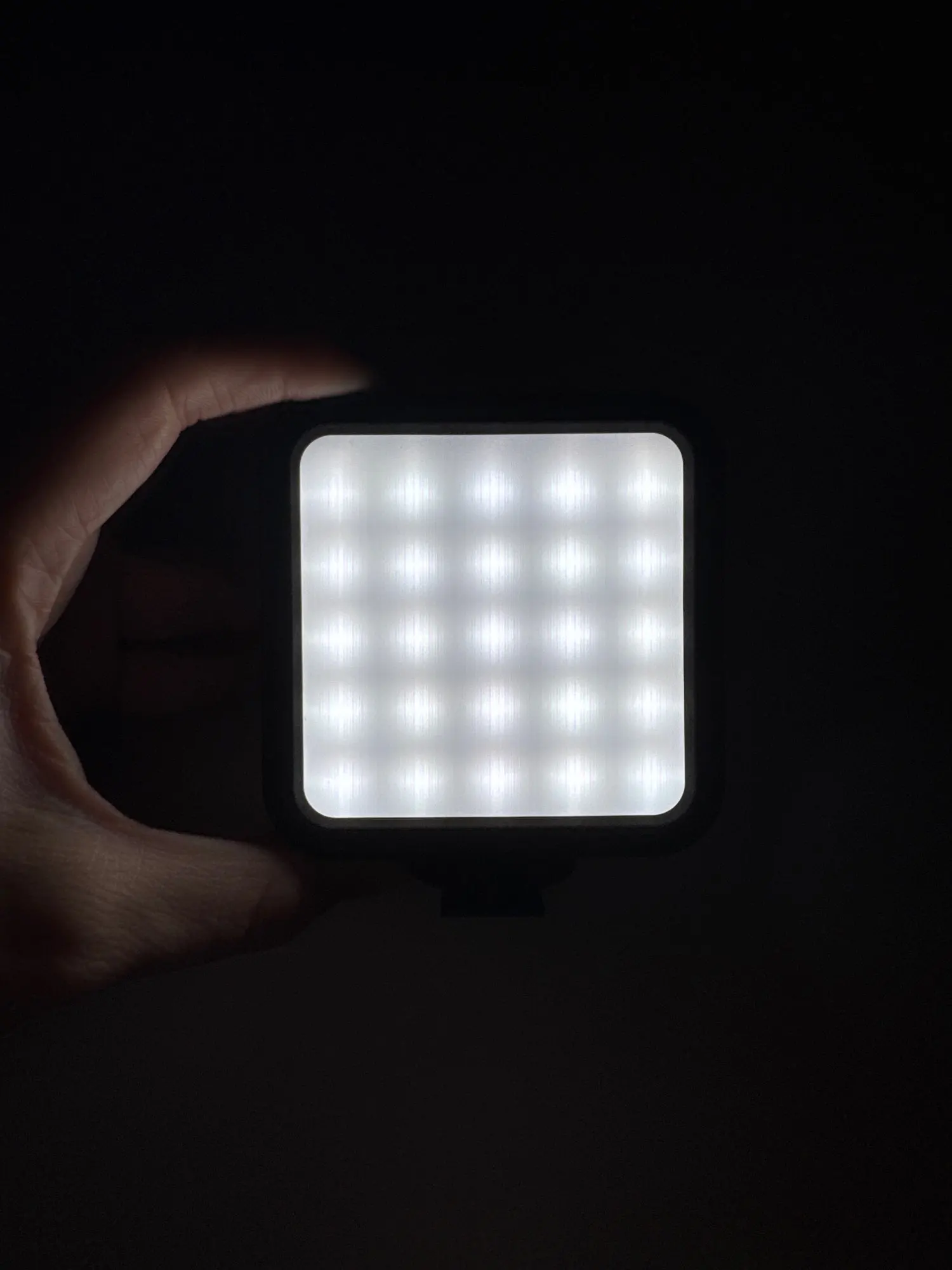 Adjustable Mini RGB Hot Boot Fill Light Live photo review