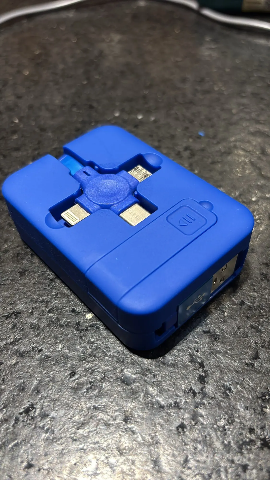 3 In 1 Retractable Multi Charging Cable Cord photo review