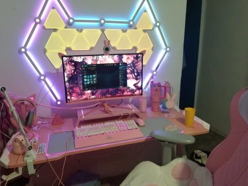 Super Thin LED Triangle Lamps Indoor RGB Quantum photo review