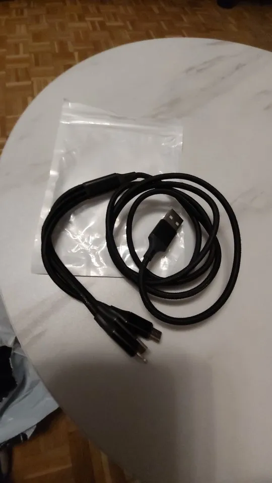 3-in-1 Fast Charging Cable Micro USB/Type C/Lightning 2A photo review