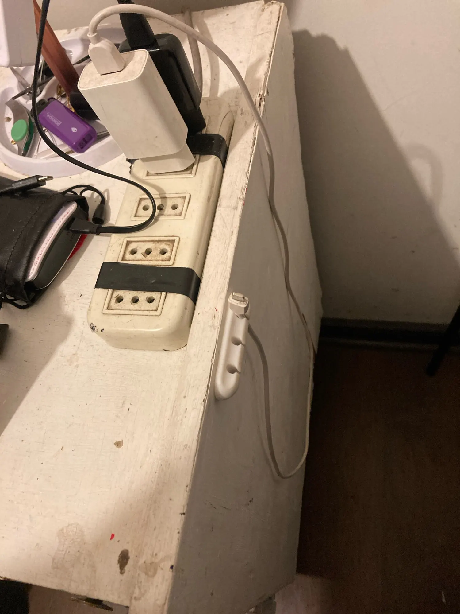 Silicone USB Cable Organizer USB Charging Cable Winder photo review