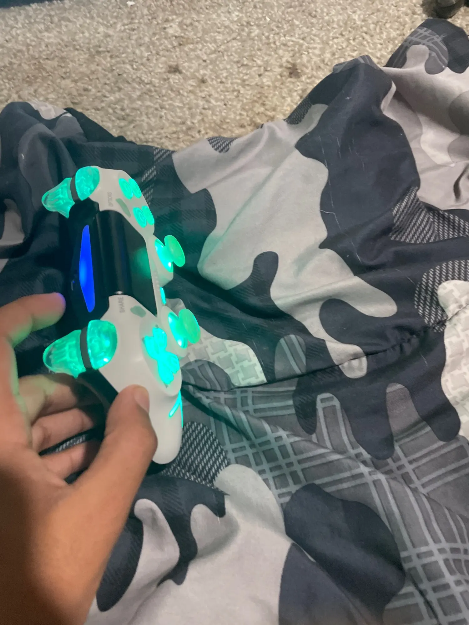 GAMINJA RGB Light Wireless Game Controller For PS4 photo review