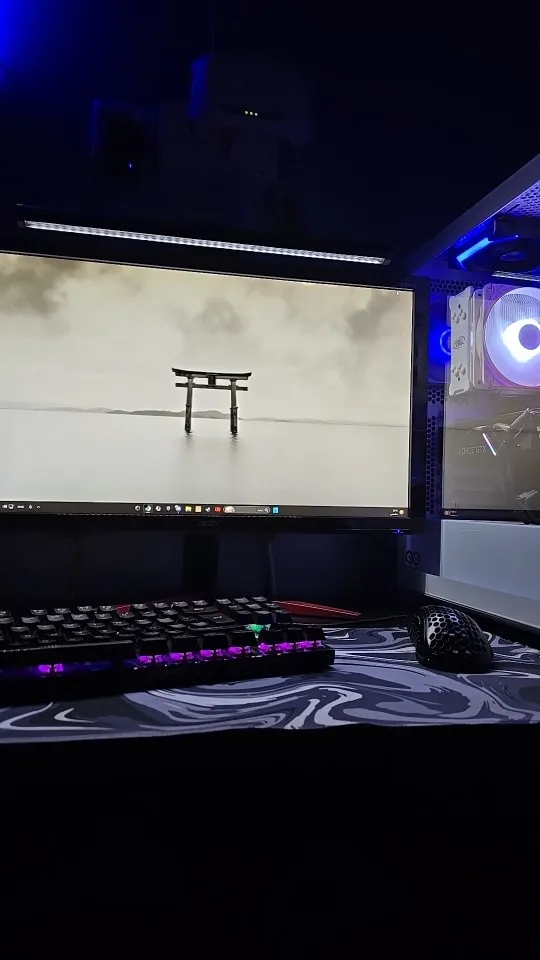 Wiscolor TUYA Computer Monitor Light Bar Remote Control photo review