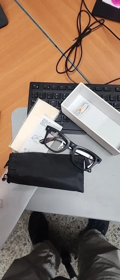 2025 Brand New 8MP Camera Glasses Color-Changing AI photo review