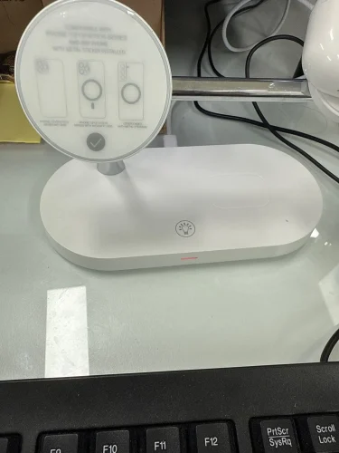 3 in 1 Wireless Charger Stand For iPhone photo review