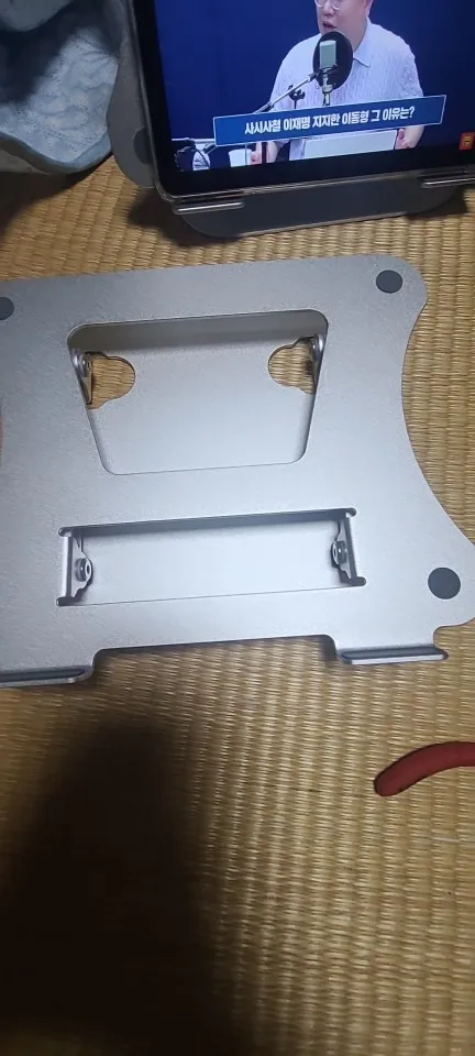 PANTXIKE Laptop Stand Foldable Aluminum Alloy Portable Notebook photo review