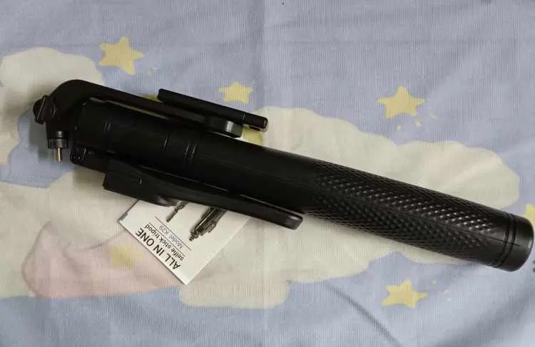 BSLIUFANG 2.15M 360 ° rotation selfie stick Wireless photo review