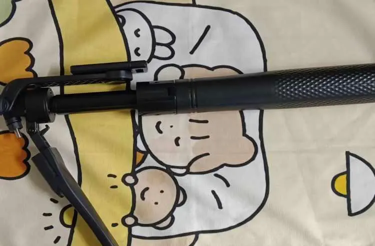 BSLIUFANG 2.15M 360 ° rotation selfie stick Wireless photo review