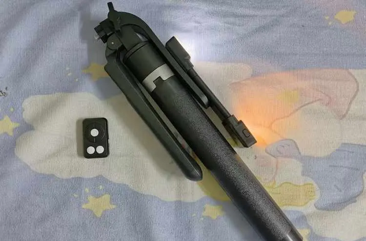 Roreta new 1.7M Portable camera tripod with wireless remote control photo review