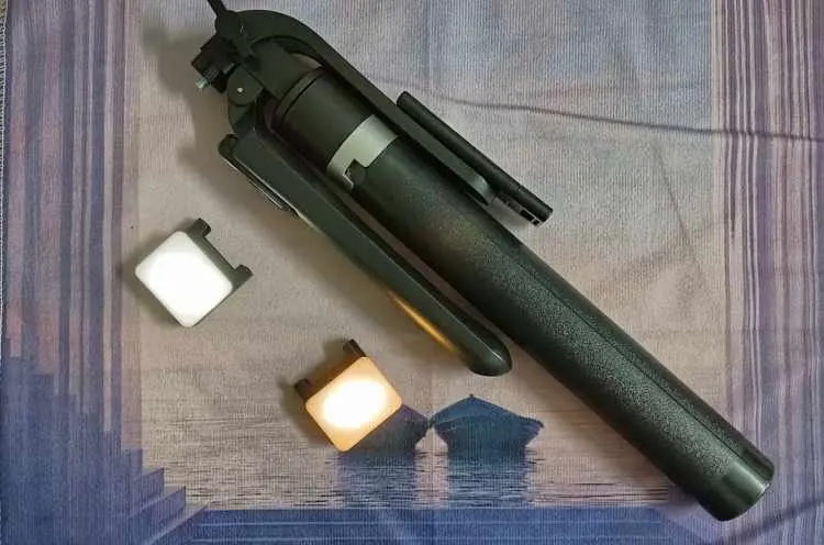 Roreta new 1.7M Portable camera tripod with wireless remote control photo review