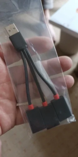 Car Mounted 1 to 2 USB Branching Multi-functional photo review